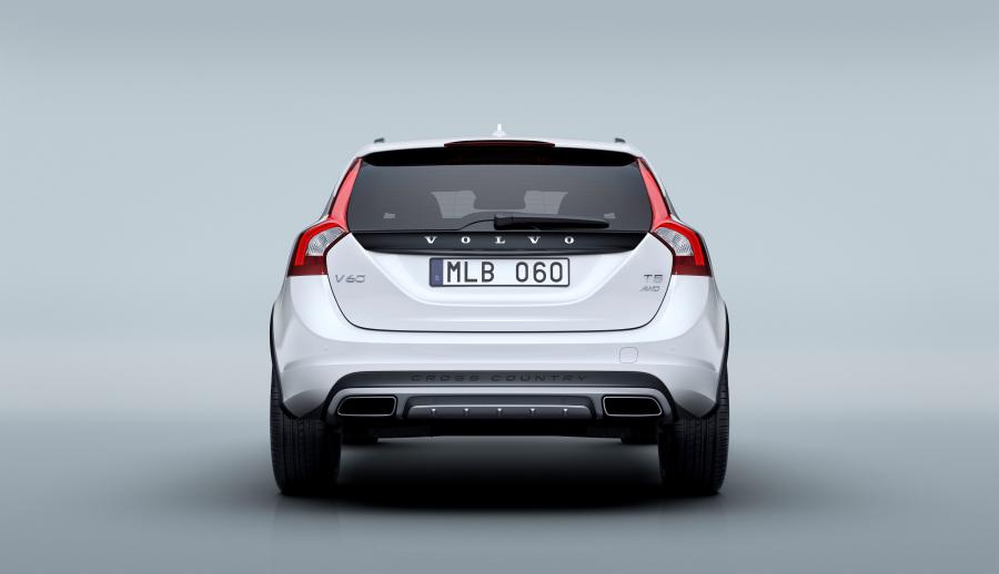  Volvo V60 T5 Cross Country 2015 года  (фото 30 из 38)